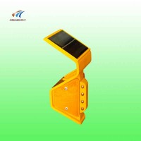 邯鄲波形護(hù)欄警示燈 太陽能輪廓標(biāo)護(hù)欄燈圖片